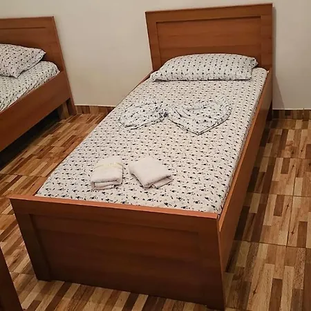 Bleta Apartment Fierze