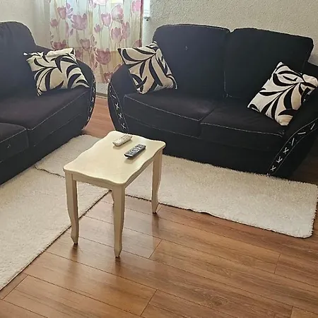 Bleta Apartment Fierze